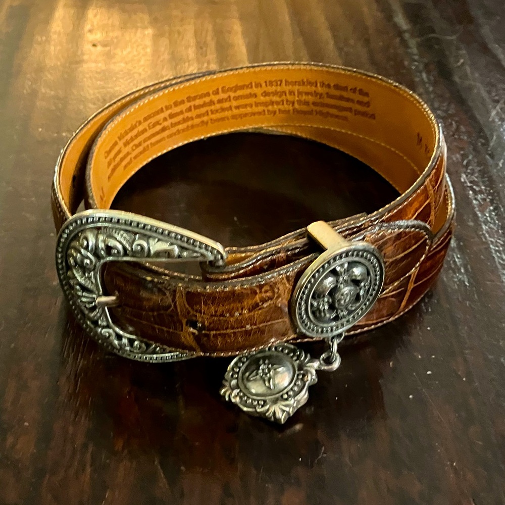 Vintage 1995 Croc-embossed Brown Leather Brighton Museum Locket Belt